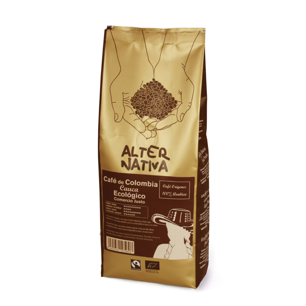 Natural roast coffee beans, 100% Arabica. Intensity 6.